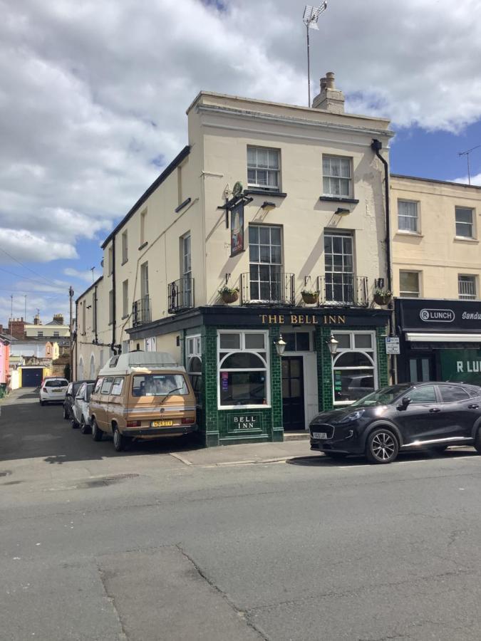 The Bell Inn Cheltenham Exterior foto